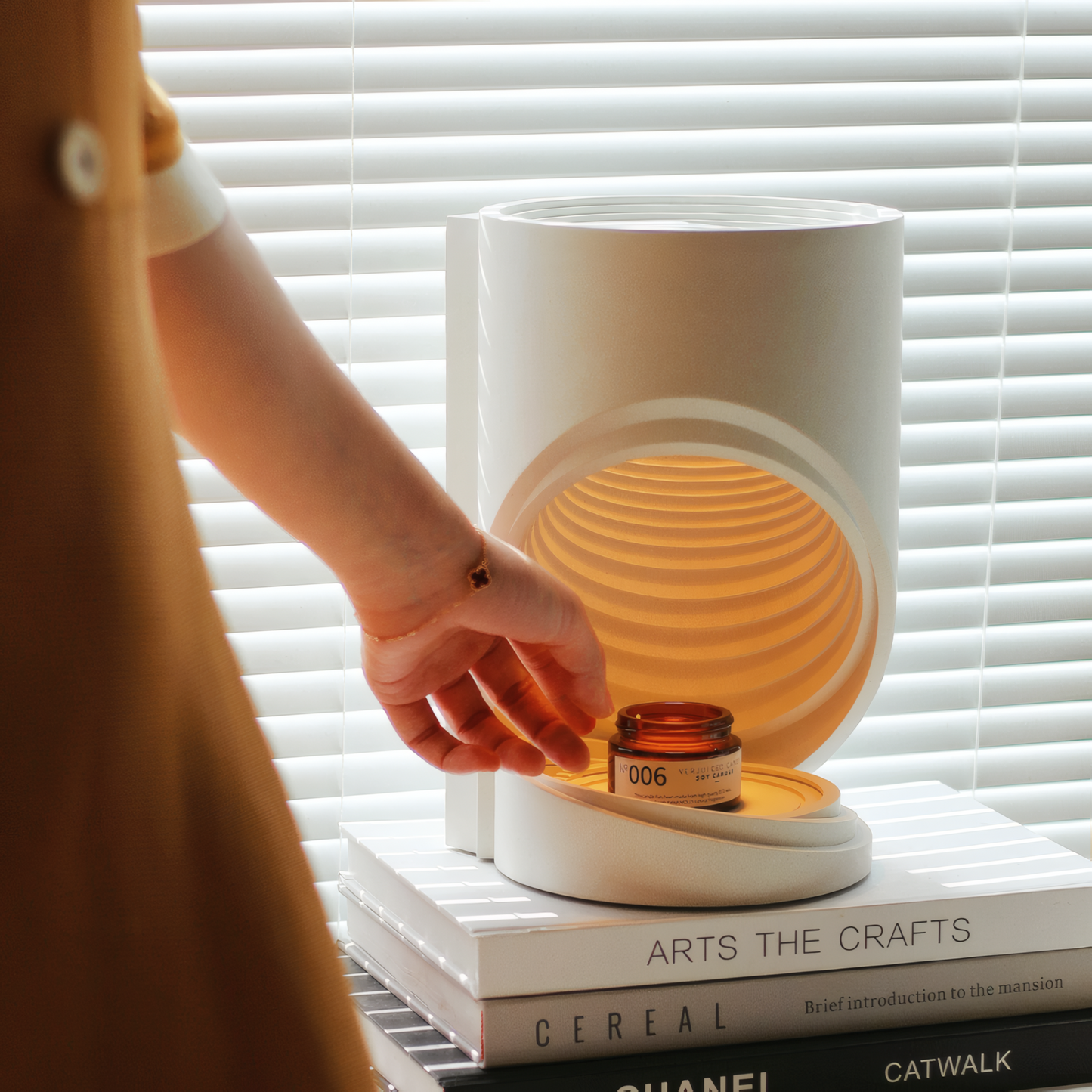 Quarry Theatre Wax Melting Lamp